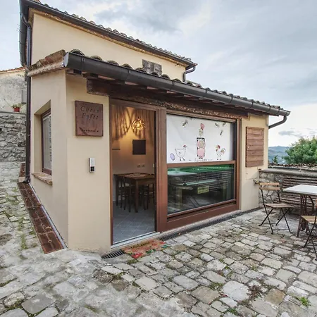 Casa Fafet * Montebello