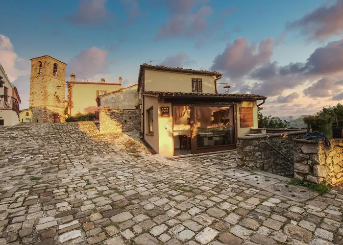 Casa Fafet * Montebello